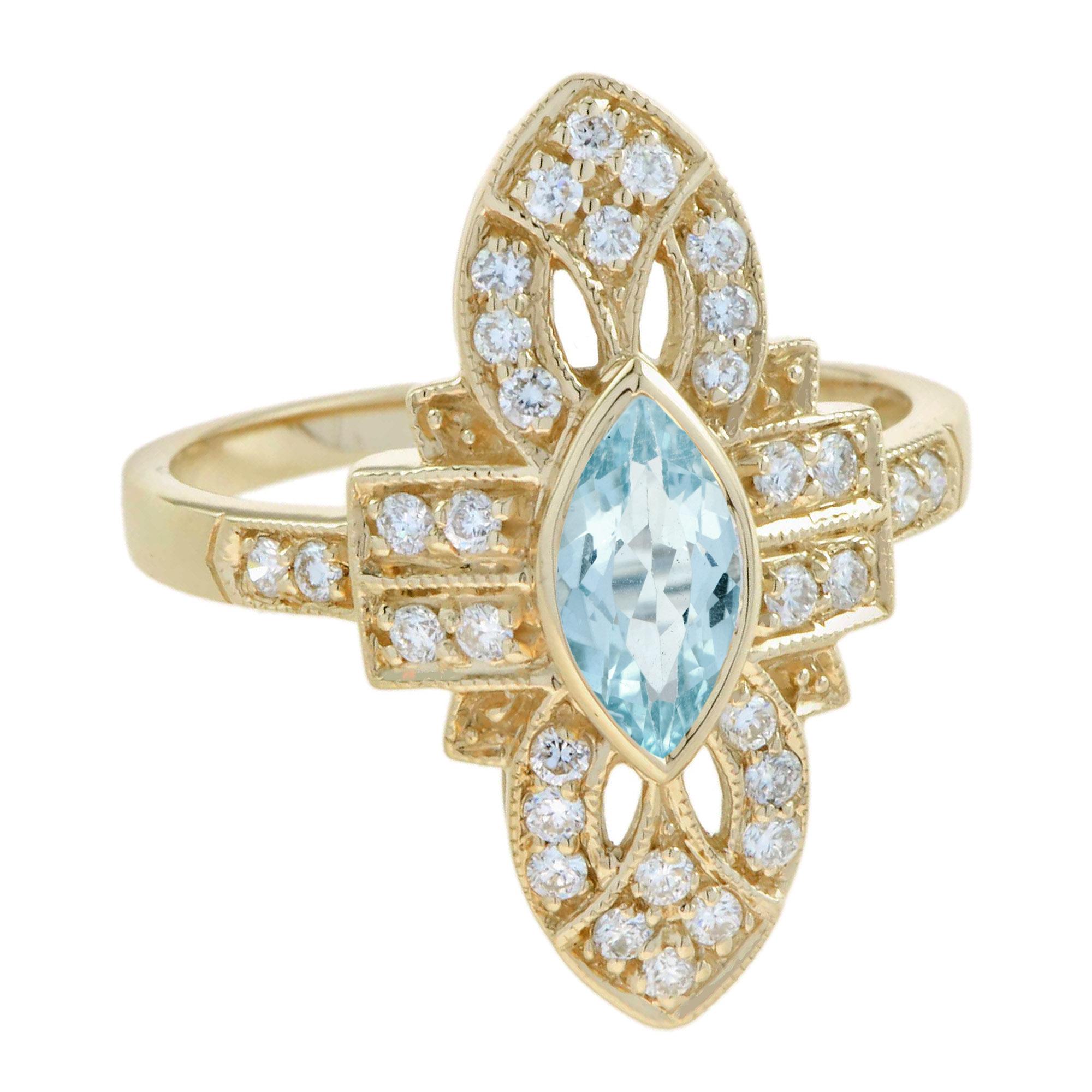 Cette bague est absolument magnifique ! La monture est sertie d'une aigue-marine naturelle de forme marquise pesant 4,30 carats. La pierre centrale est entourée de 0,30 carats de diamant rond brillant. Les perles de milgrain sur l'ensemble de