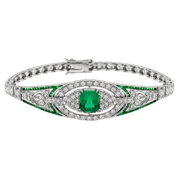 Esmeralda verde y diamante Estilo Art Déco Pulsera única de oro blanco de 18 quilates