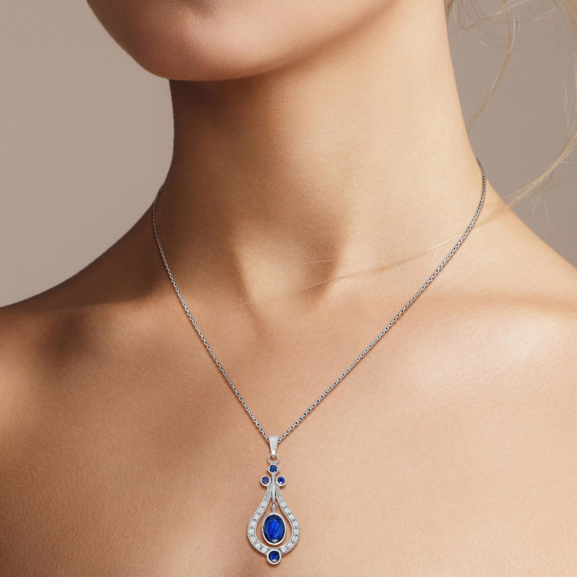 Taille ovale Pendentif en or blanc 14K saphir bleu et diamant blanc de forme ovale de style Art Déco en vente