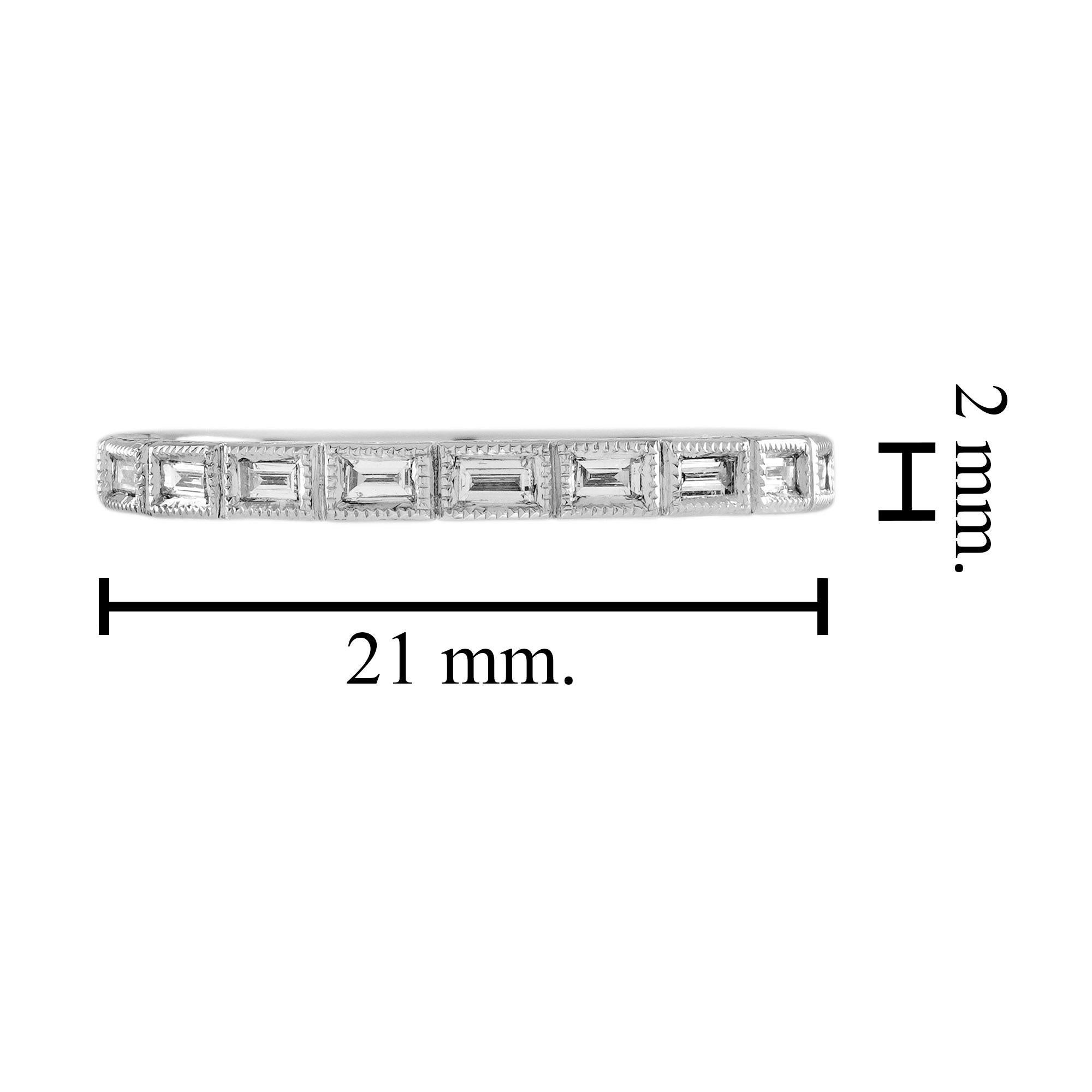 Bague demi-éternité en or blanc 14K avec diamant baguette de style Art déco en vente 1
