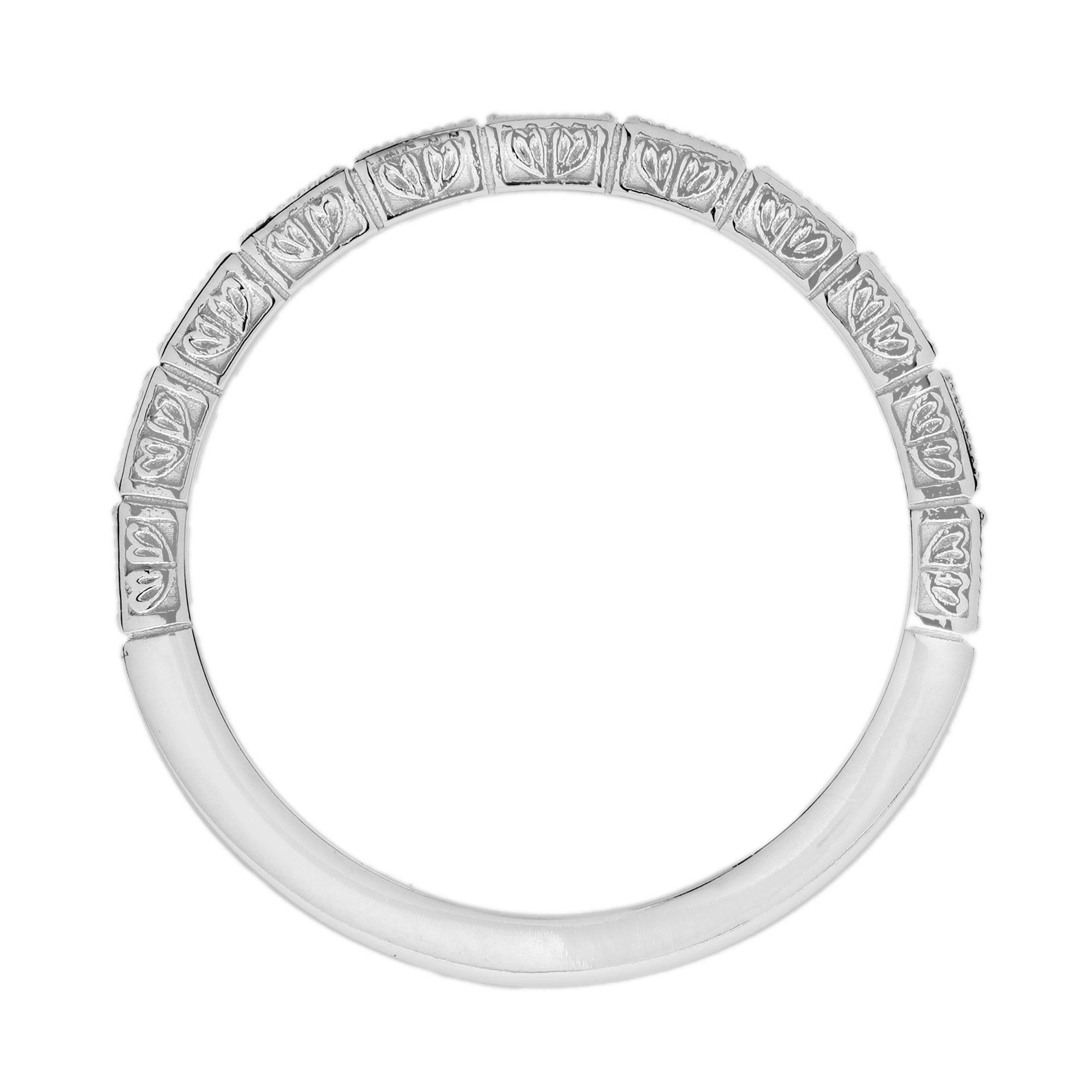 Bague demi-éternité en or blanc 14K avec diamant baguette de style Art déco Unisexe en vente