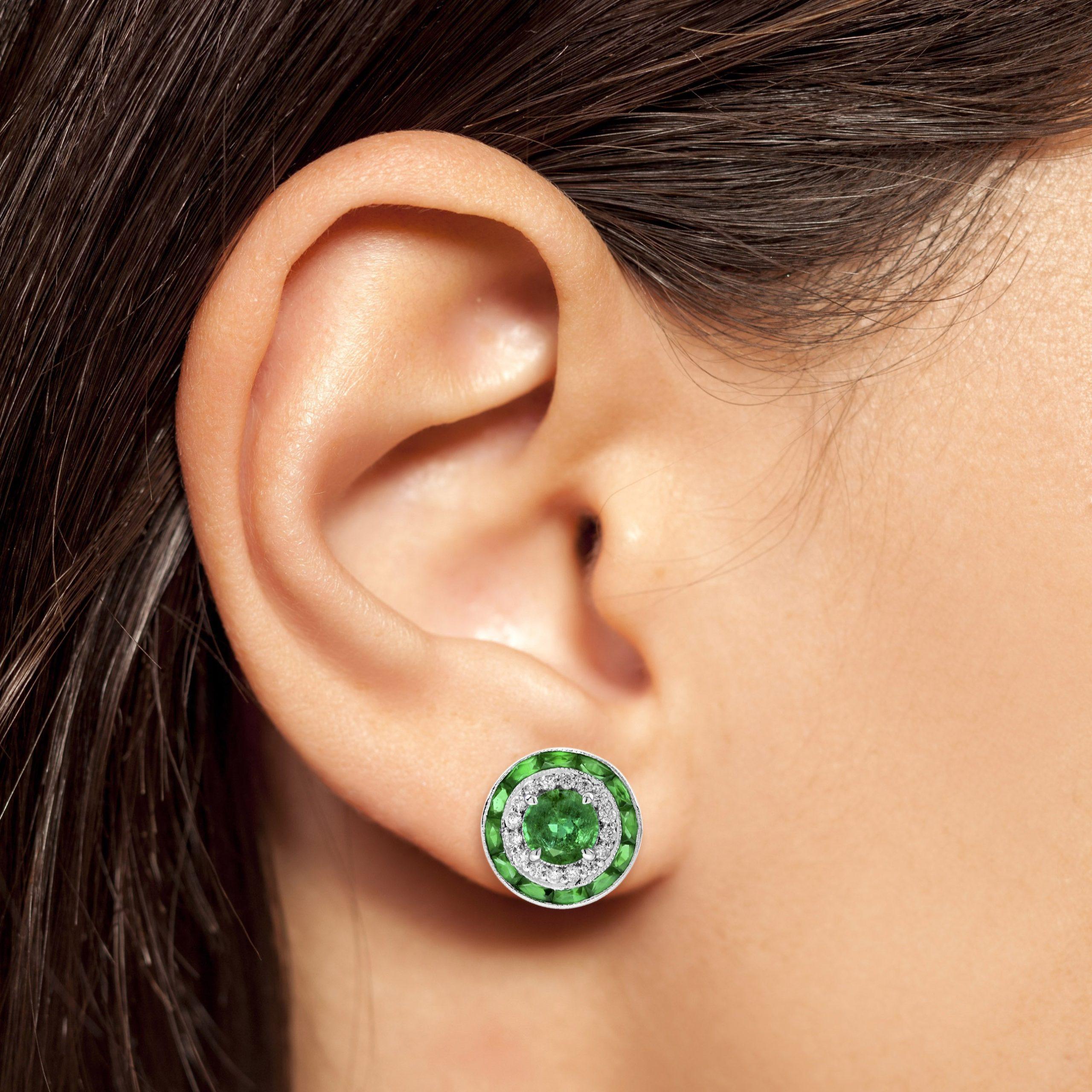 Boucles d'oreilles double halo de style Art Deco avec émeraude verte de forme ronde et diamant Neuf - En vente à Oakton, VA