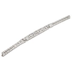 Art Deco Diamond Platinum Bracelet, 8.50 Carats, Circa 1920s