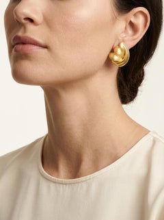 Henry Dunay Sabi Finish Ear Clips in 18K Gold, circa 1970s