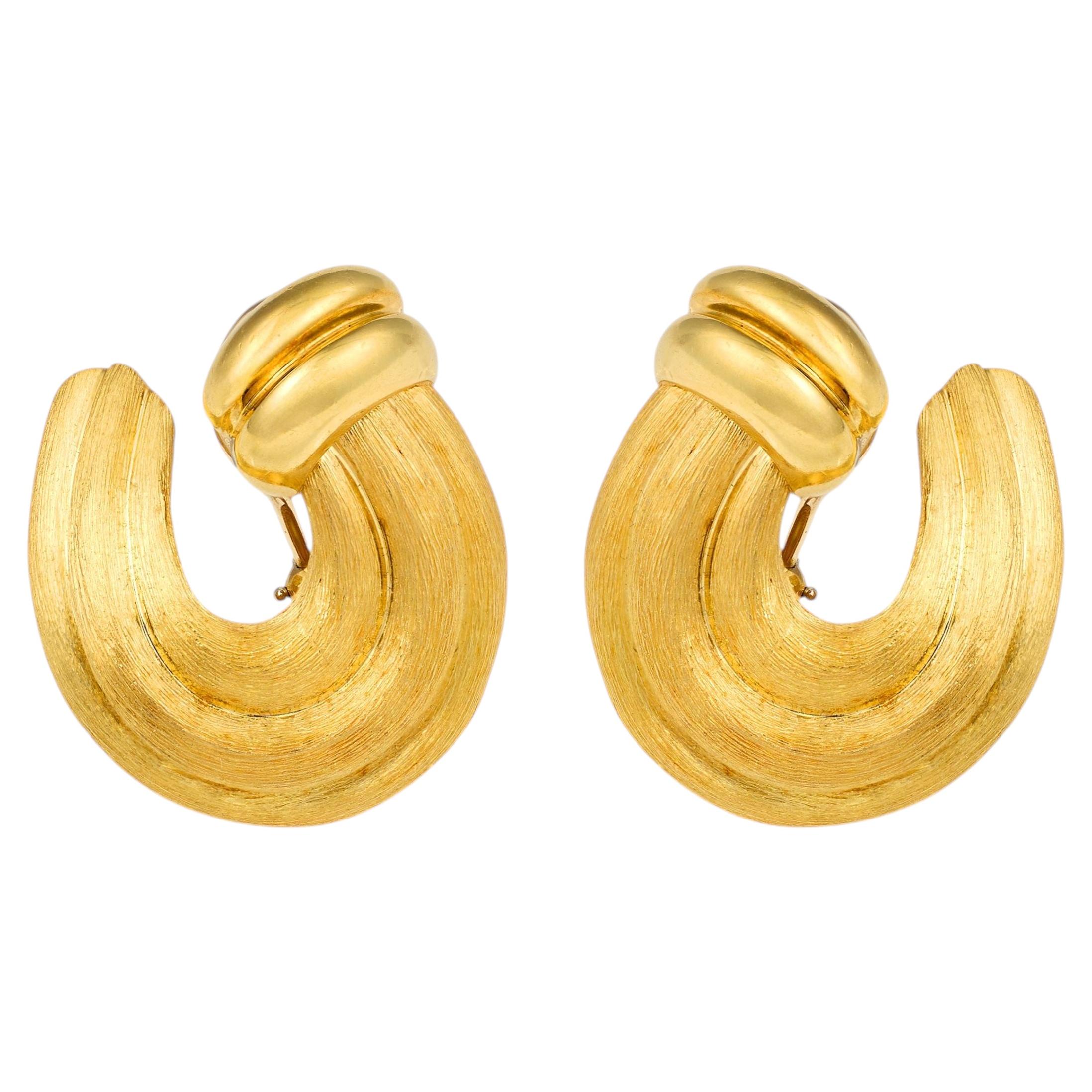 Pre-owned Henry Dunay Textured Gold Horseshoe Ear Clips In 18k, Circa 1970s In Multiple