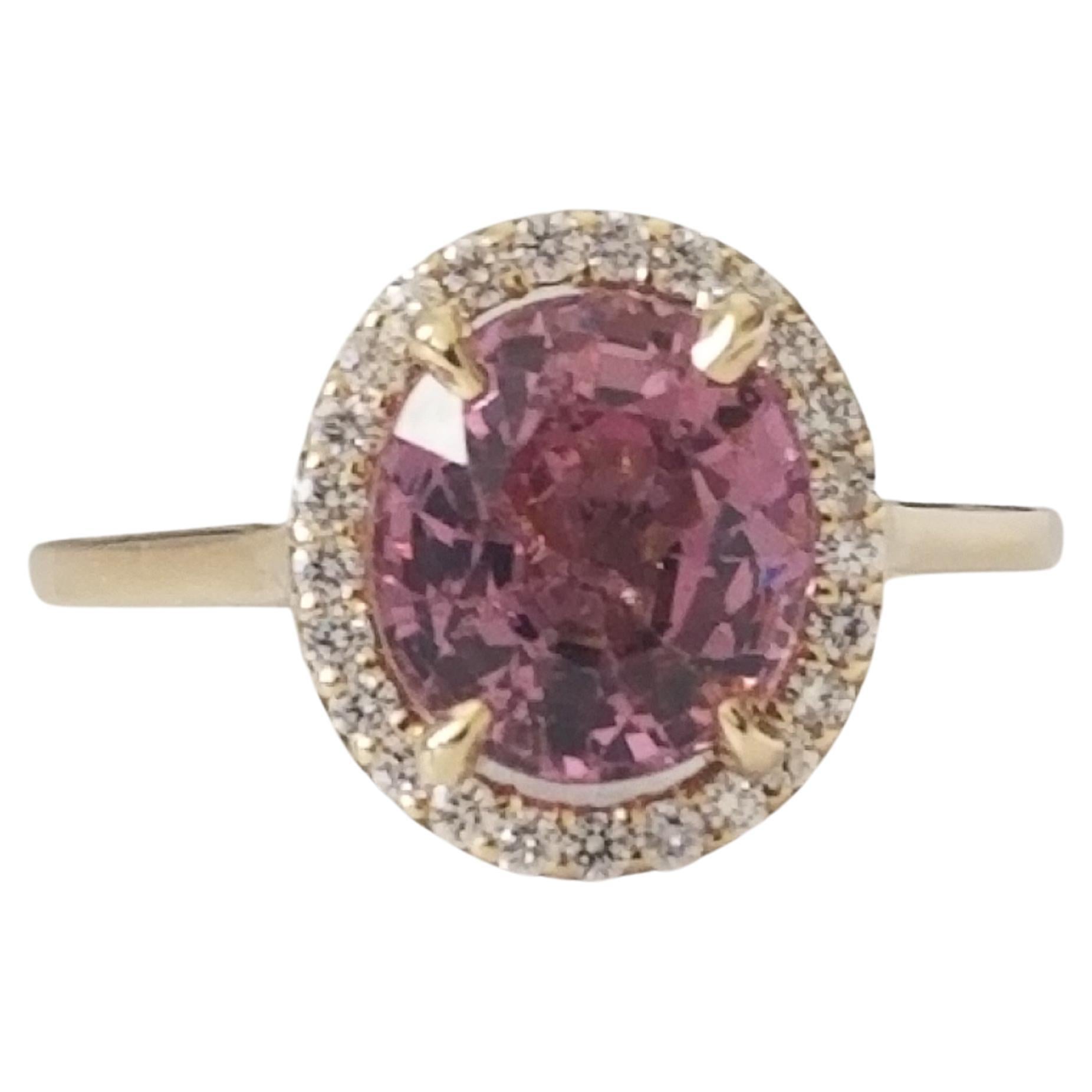 NEW GIA Cert Unheated Natural Oval Pink Spinel Diamond Ring in 14K Yellow Gold For Sale