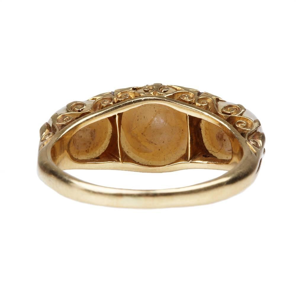 Antique Victorian Three Stone Pearl Diamond Gold Ring In Excellent Condition For Sale In Austin, TX