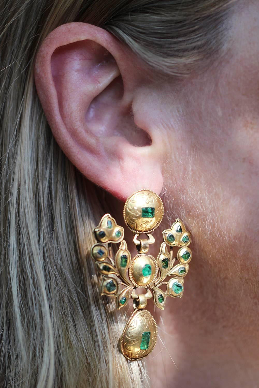 Women's 18th Century Iberian Gold and Emerald Earrings