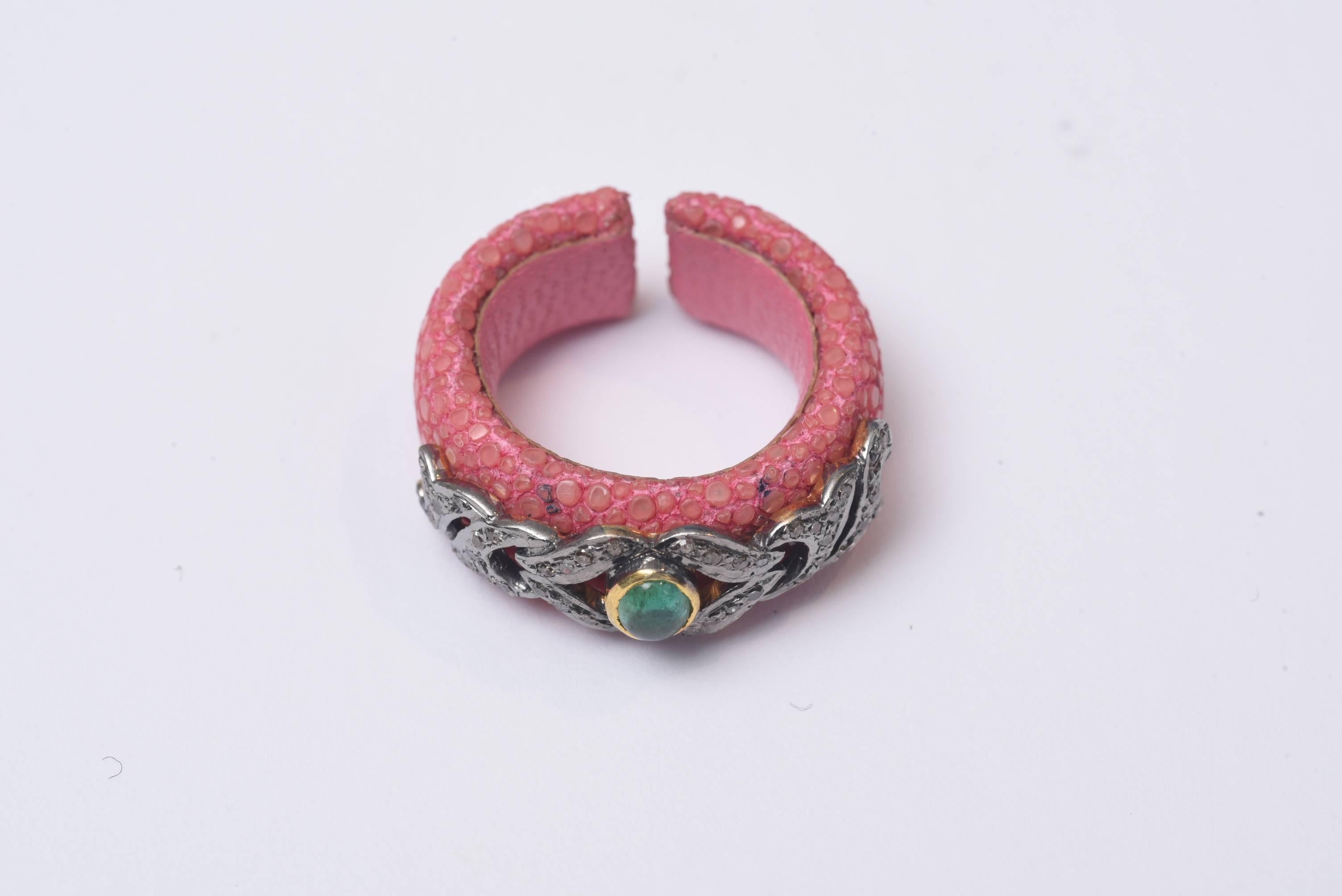 Diamonds and Emerald on Pink Shagreen ‘Sting Ray’ Ring In Excellent Condition In Nantucket, MA