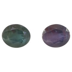 Alexandrite ovale vert bleuté à violet rosé de 0,58 carat d'Inde