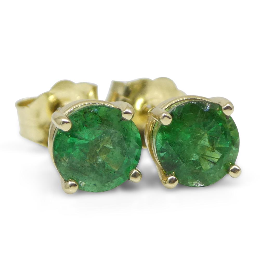 0,87ct Runde grüne Smaragd Ohrstecker in 14k Gelbgold im Angebot 3