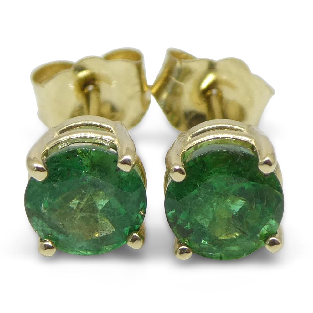 0,87ct Runde grüne Smaragd Ohrstecker in 14k Gelbgold im Angebot 1