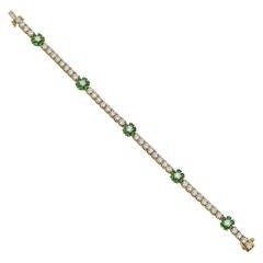 Kwiat Emerald Diamond Gold Cluster Line Bracelet
