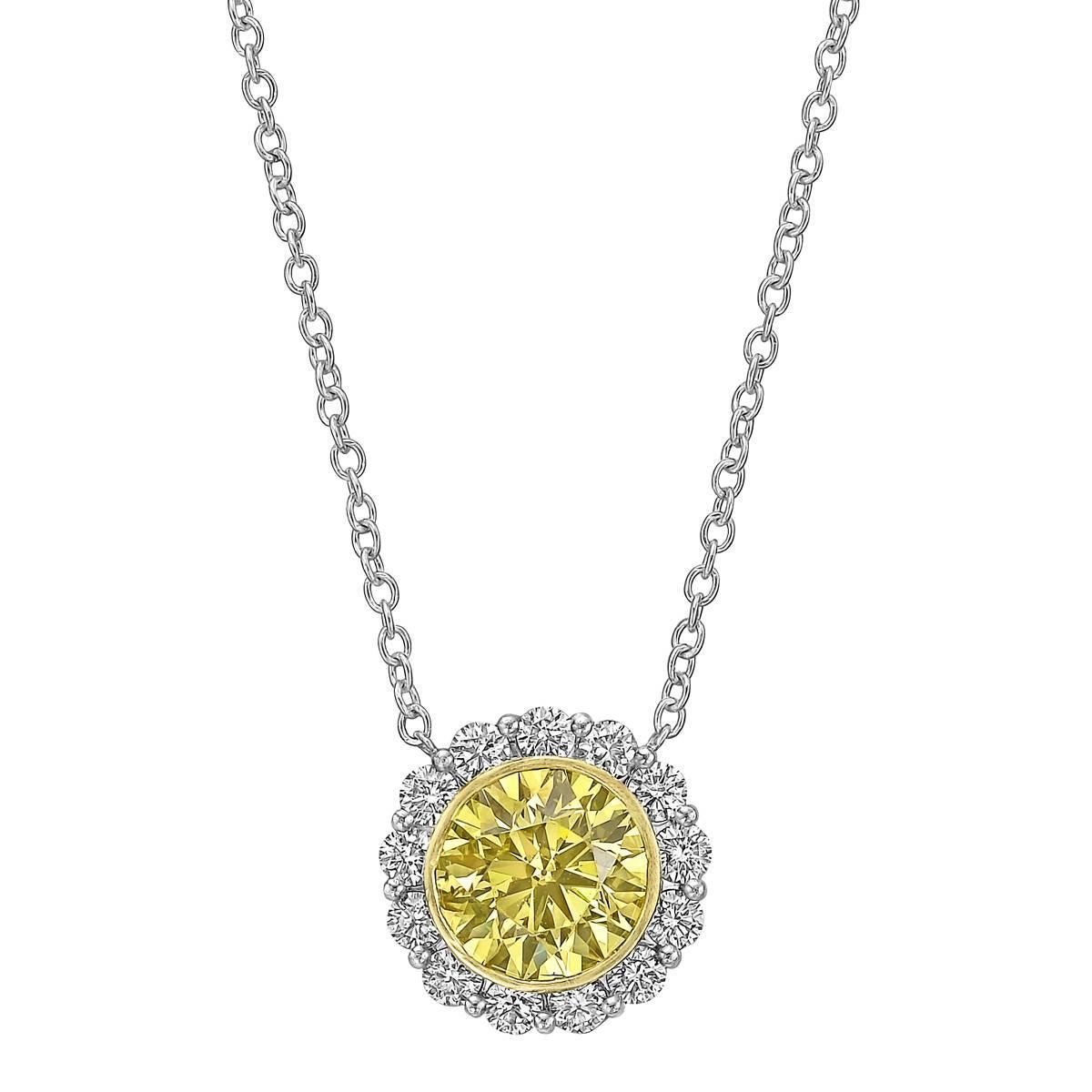 Betteridge 3.52 Carat Yellow and White Diamond Cluster Pendant