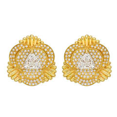 Gold 
Diamond Flower Earclips