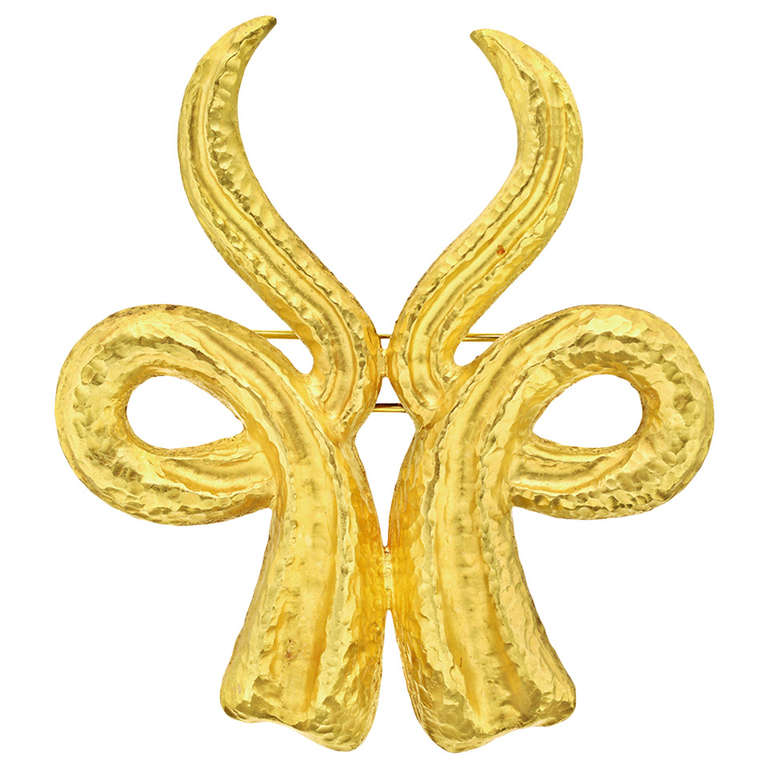 Lalaounis ​Large Gold Double Horn Pendant Brooch