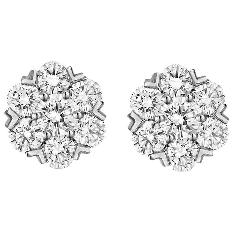 Van Cleef & Arpels Diamond White Gold Fleurette Earstuds