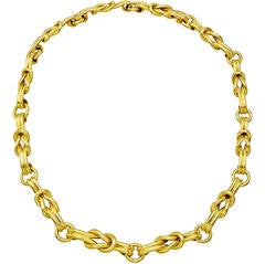 Gucci ​Gold Knot Link Collar Necklace