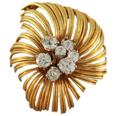 Boucheron Diamond Gold Blossom Pin