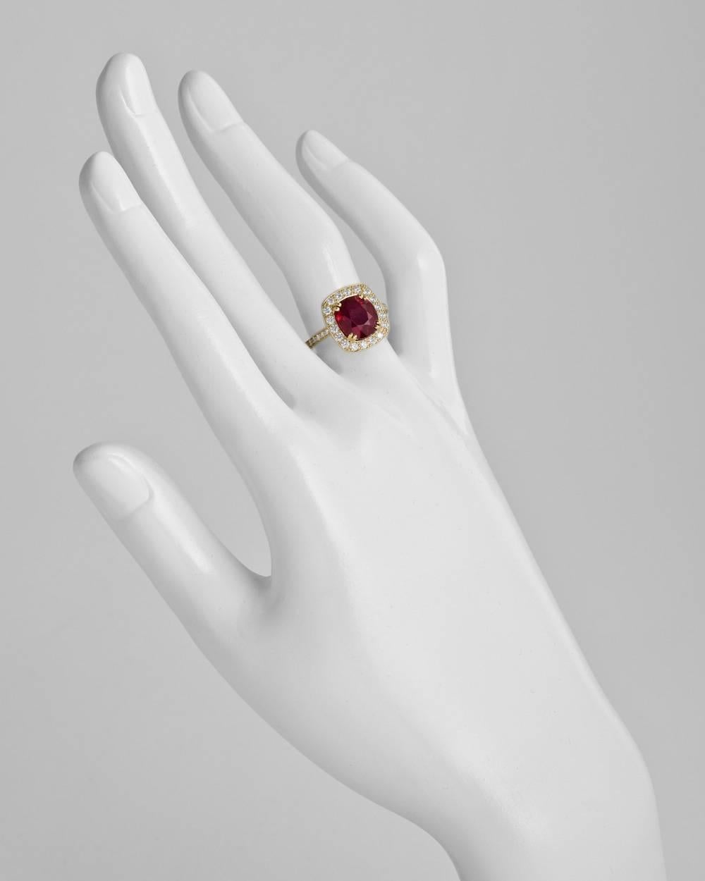 Betteridge ​3.96 Carat Burmese Ruby and Diamond Ring In New Condition In Greenwich, CT