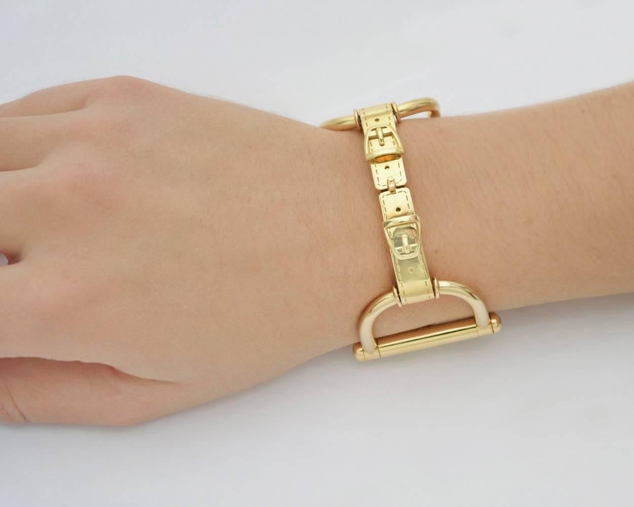 Gucci Yellow Gold Stirrup Buckle Link Bracelet In Excellent Condition In Greenwich, CT