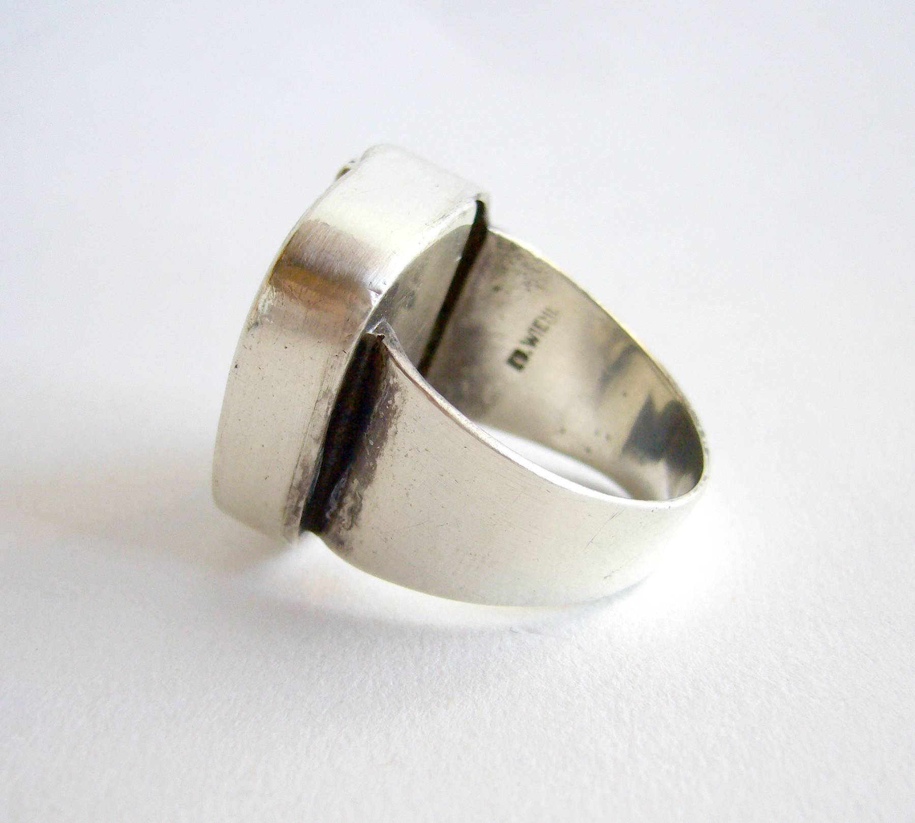 Ed Wiener Studio Sterling Silver and Wood Gentleman's Ring In Good Condition In Palm Springs, CA