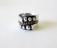 Bague moderniste du studio de San Diego en argent sterling James Parker