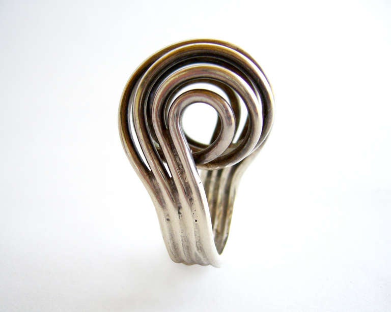 Anna Greta Eker für Plus Spiralring aus Sterlingsilber im Zustand „Hervorragend“ in Palm Springs, CA