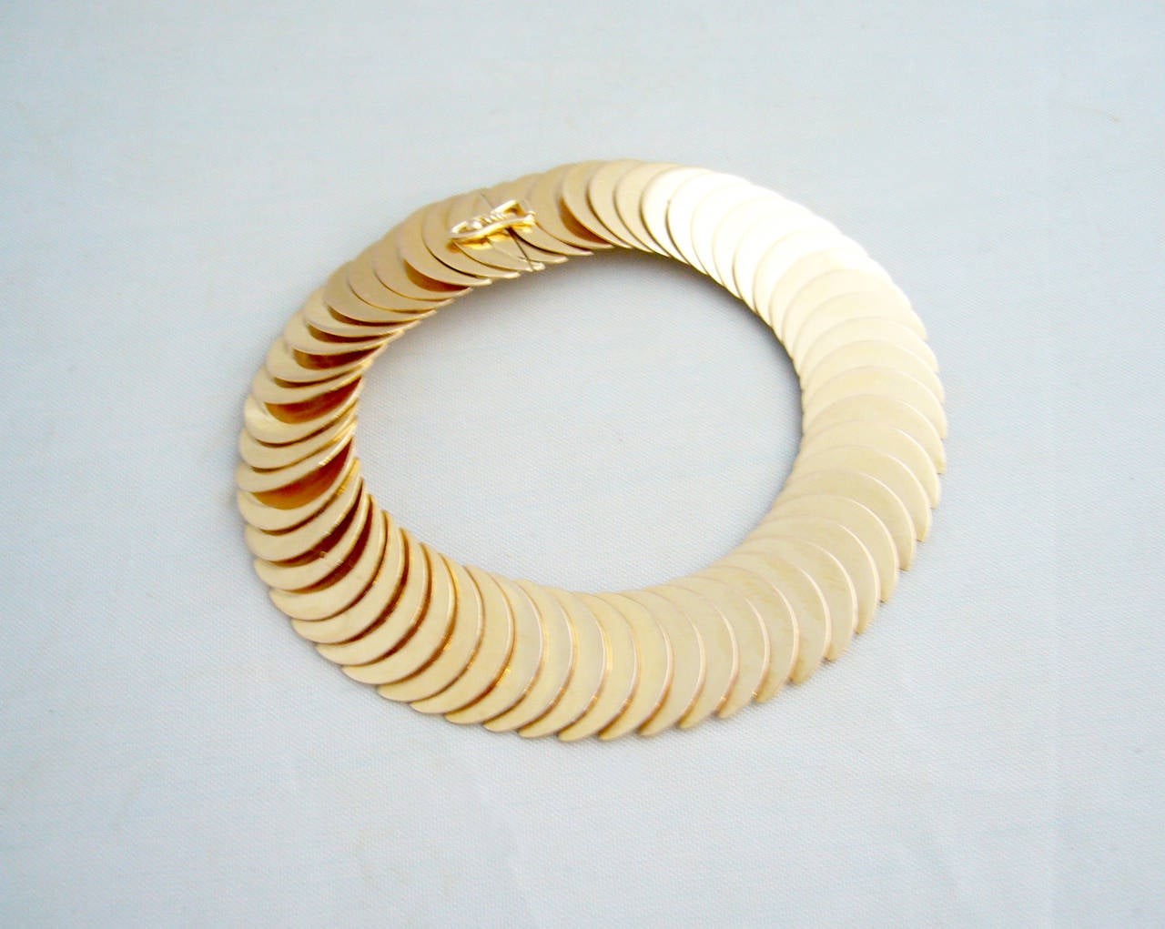 1960s Gold Disc Link Bracelet at 1stDibs