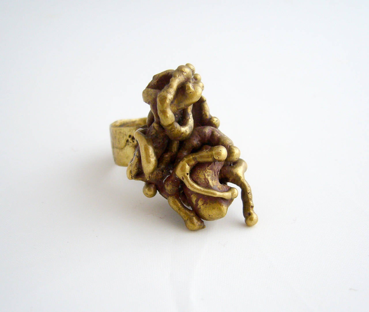 Abstract drippy bronze ring created by Pal Kepenyes of Acapulco, Mexico circa 1970's.  Ring is a finger size 7.25 - 7.5 and is in excellent vintage condition.  Signed Pal Kepenyes on shank.