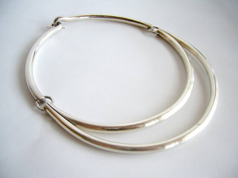 A 1970s sterling silver jointed collar necklace designed by José Maria Puig Doria of Barcelona, Spain.    Piece has a wearable neck measurement of 16
