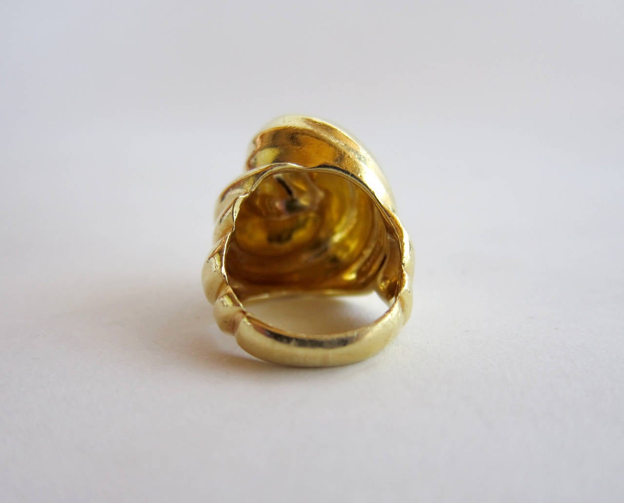 Tiffany & Co. Gold Swirled Knot Ring In Good Condition In Palm Springs, CA