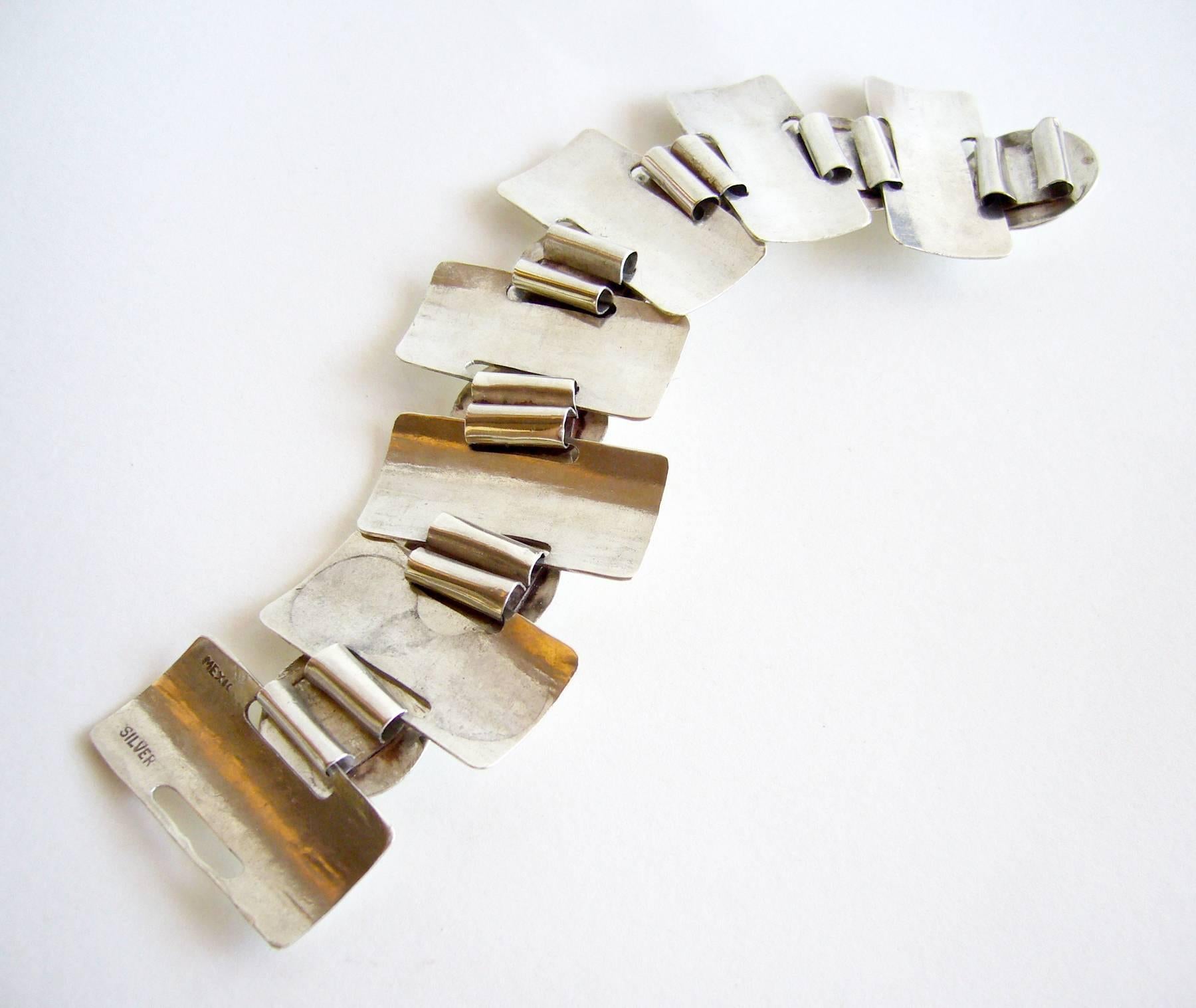 Women's Mexican Modernist Silver Amethyst Linked Bracelet