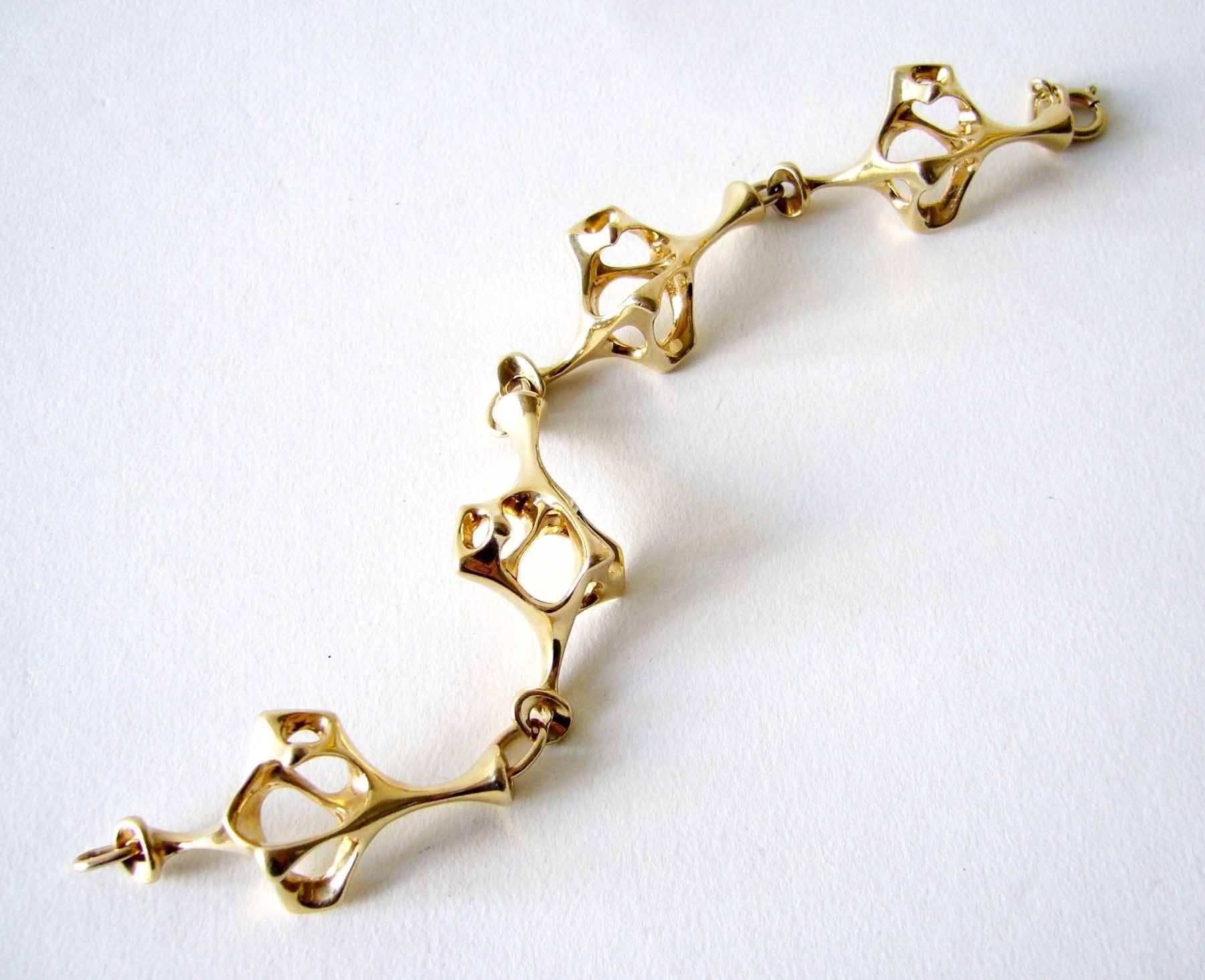 Modernist Everett Macdonald Gold Abstract Skeletal Spine Link Bracelet For Sale
