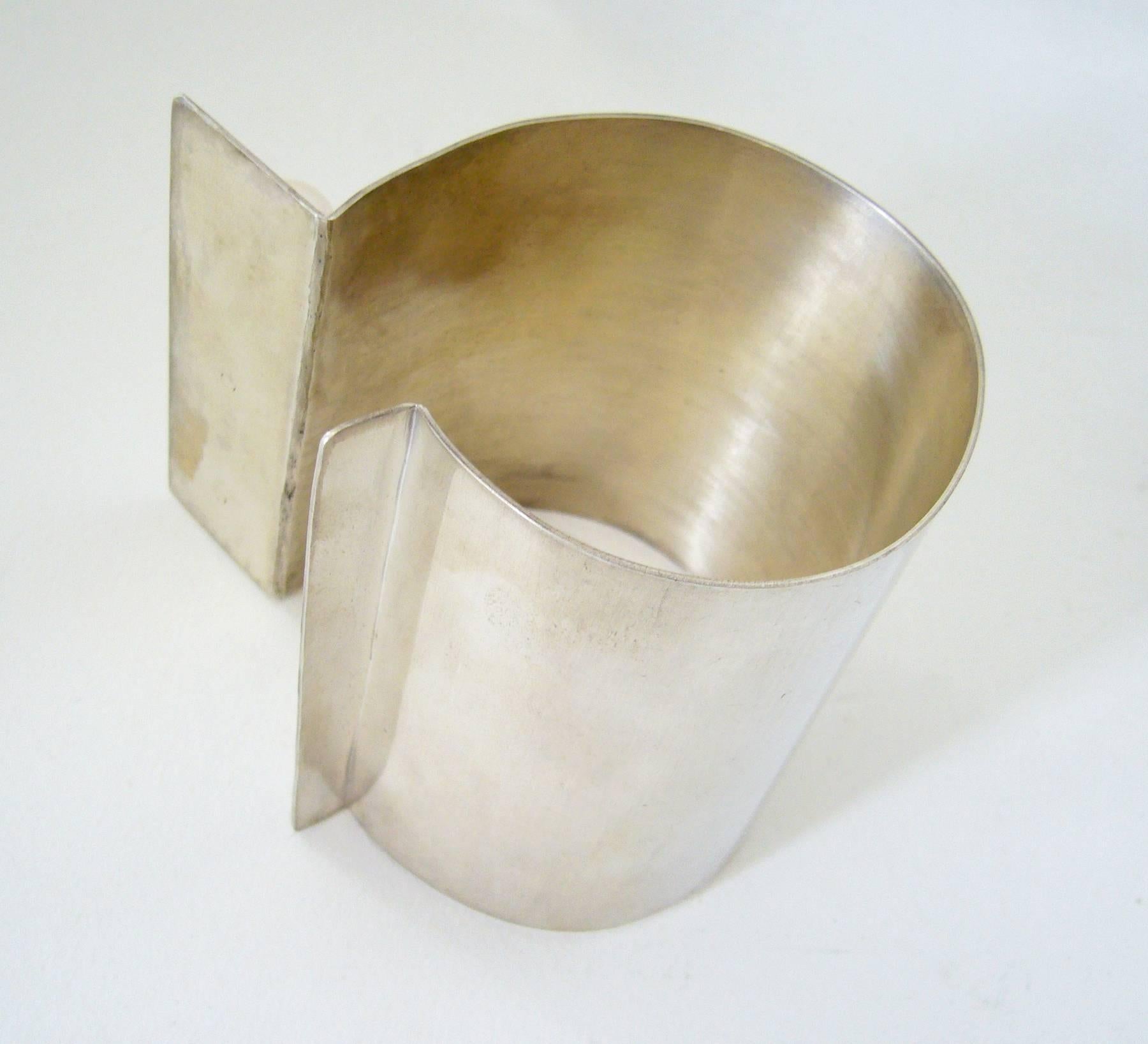 Heidi Abrahamson Pearl Sterling Silver Cuff Bracelet In Excellent Condition In Palm Springs, CA