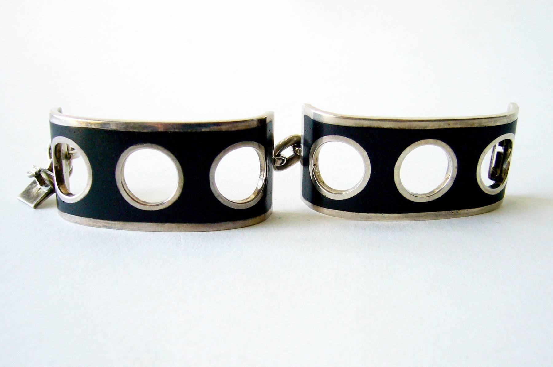 Jose Maria Puig Doria Sterling Silver Spanish Modernist Bracelet In Excellent Condition In Palm Springs, CA
