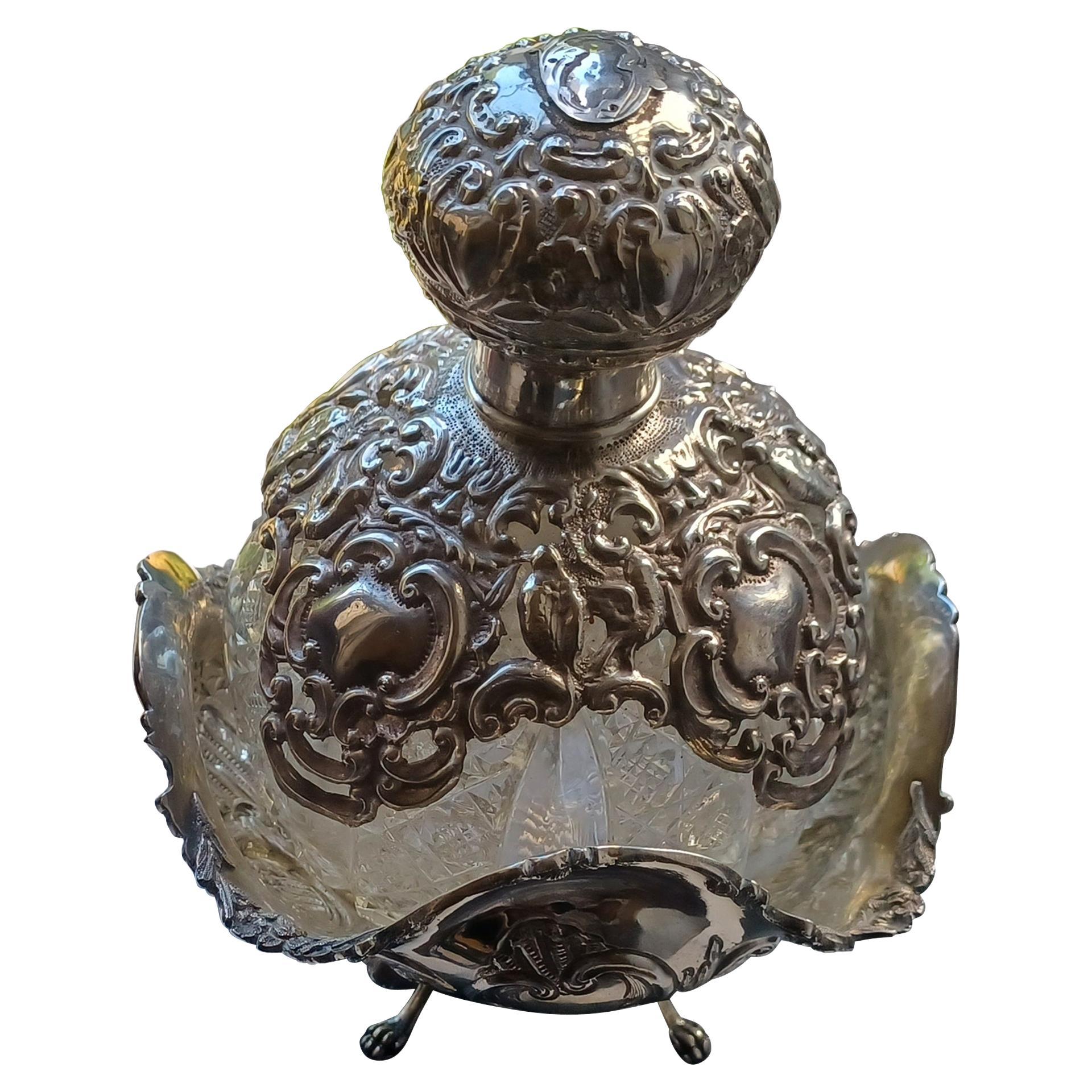 Straordinaria base d'argento vittoriana con bottiglia di profumo con tappo in silverplate