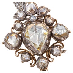 Pendentif victorien jaune clair fantaisie en grappe de diamants taille rose de 3,15 carats