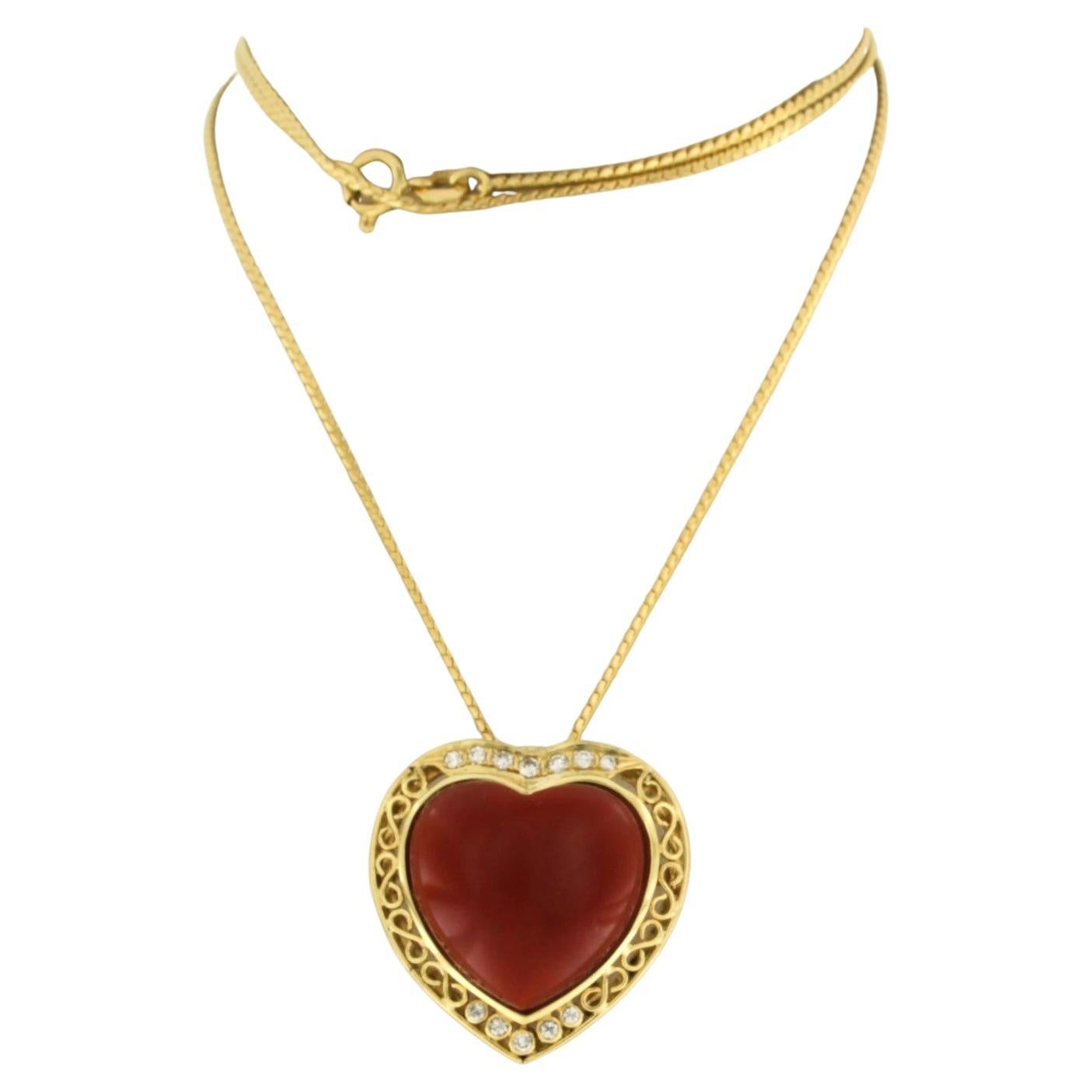 Collier et pendentif avec Corail et diamant taille brillant Or 18k