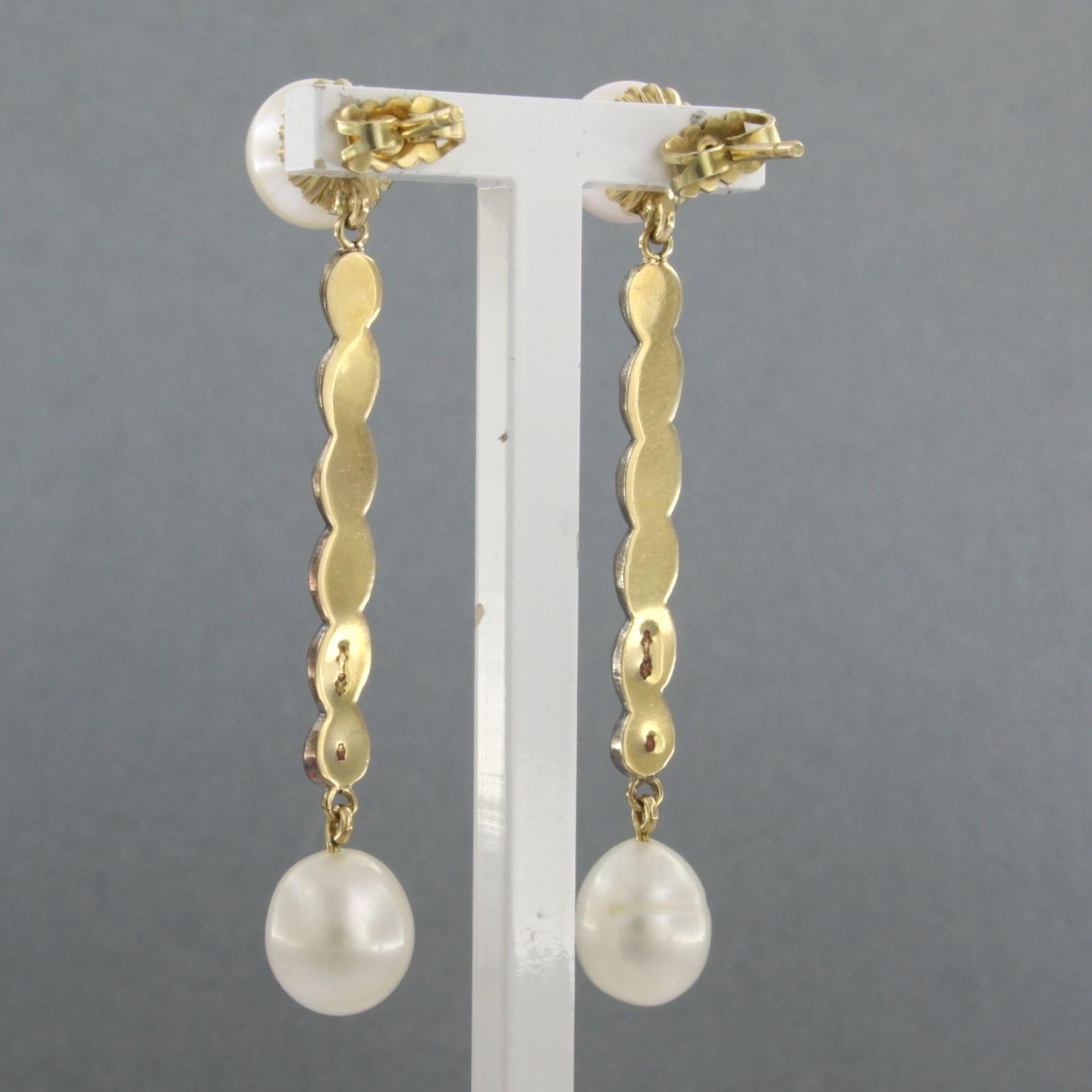 Boucles d'oreilles en or et argent 14 carats avec perles et diamants taille rose jusqu'à 0,05 carat Pour femmes en vente