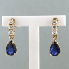 Pendientes colgantes con zafiro y diamantes talla brillante de hasta 0,26 ct Oro de 18k