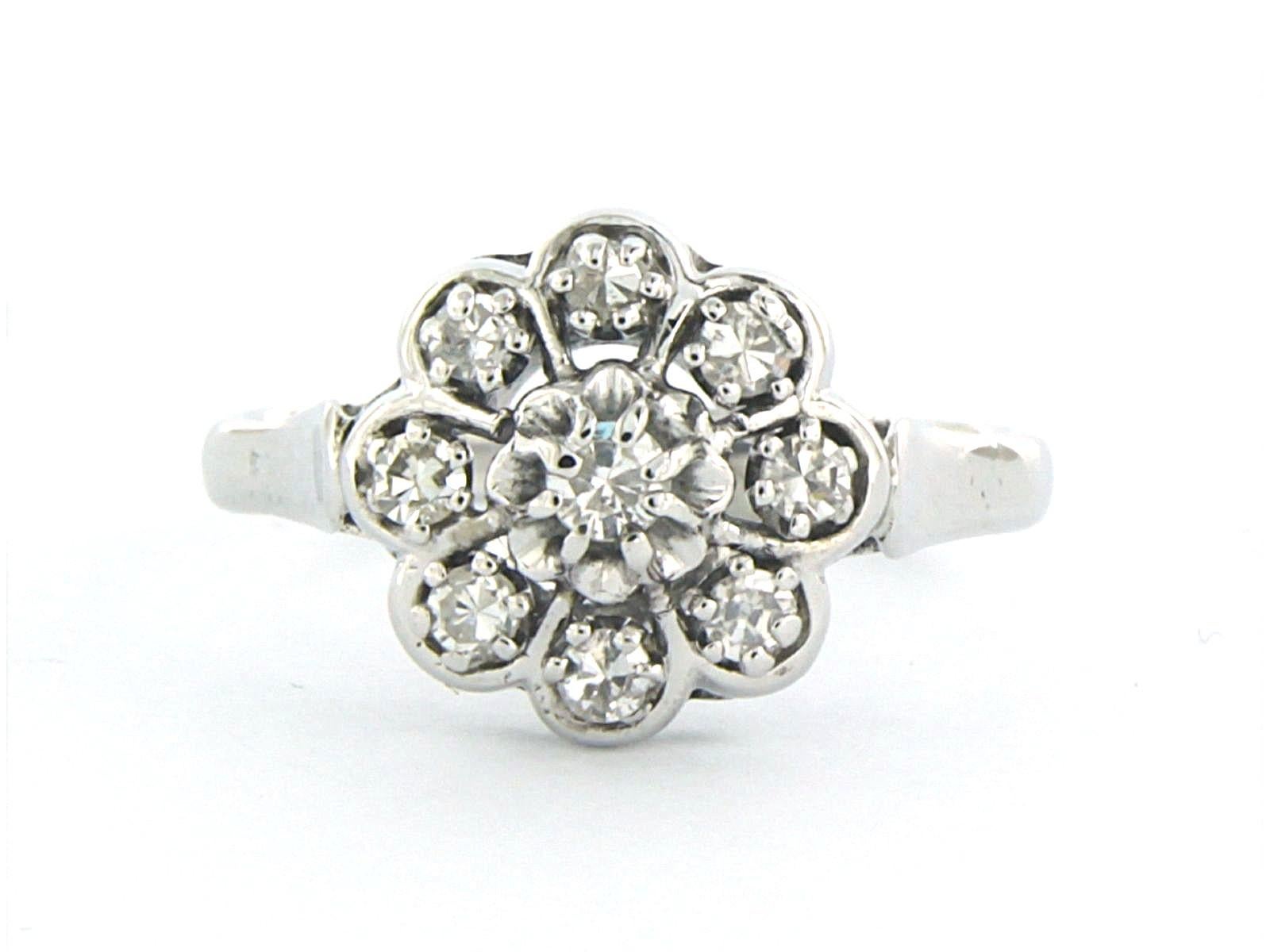 Ring mit Diamanten im Einzelschliff bis zu 0,35 Karat 18k Weißgold 3.4 Gramm (Einfacher Schliff) im Angebot