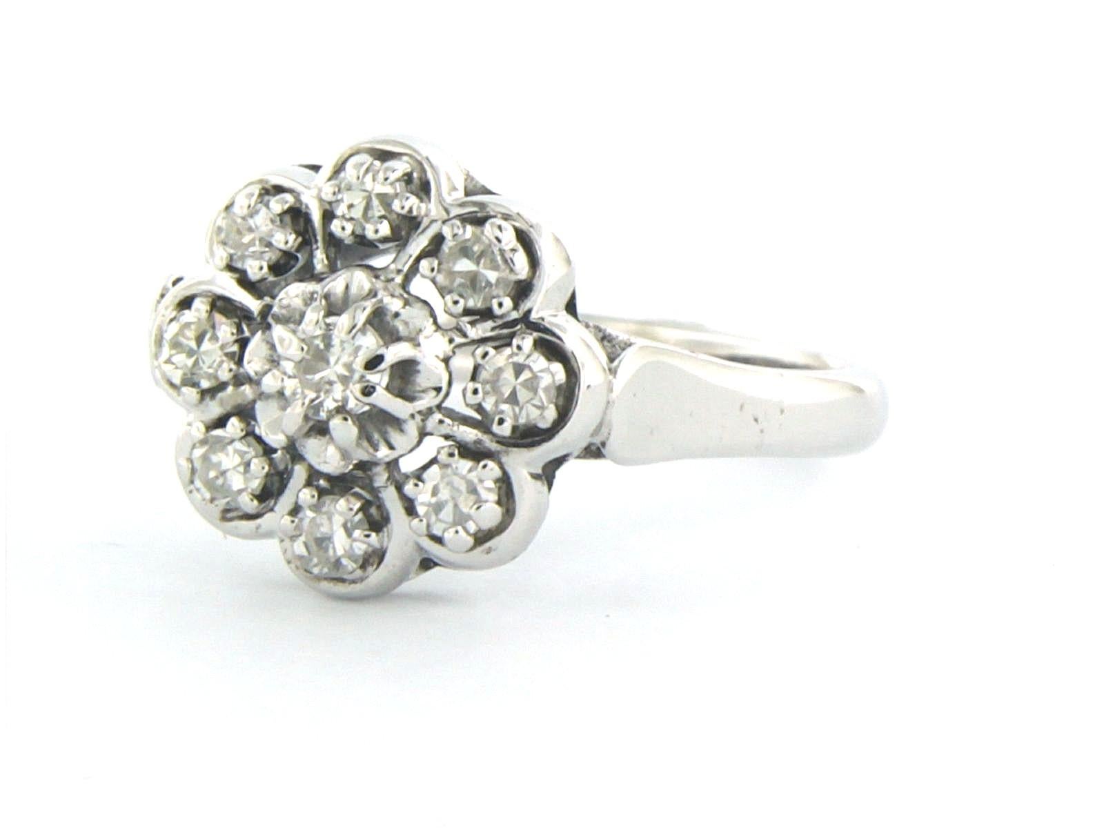 Ring mit Diamanten im Einzelschliff bis zu 0,35 Karat 18k Weißgold 3.4 Gramm (Moderne) im Angebot