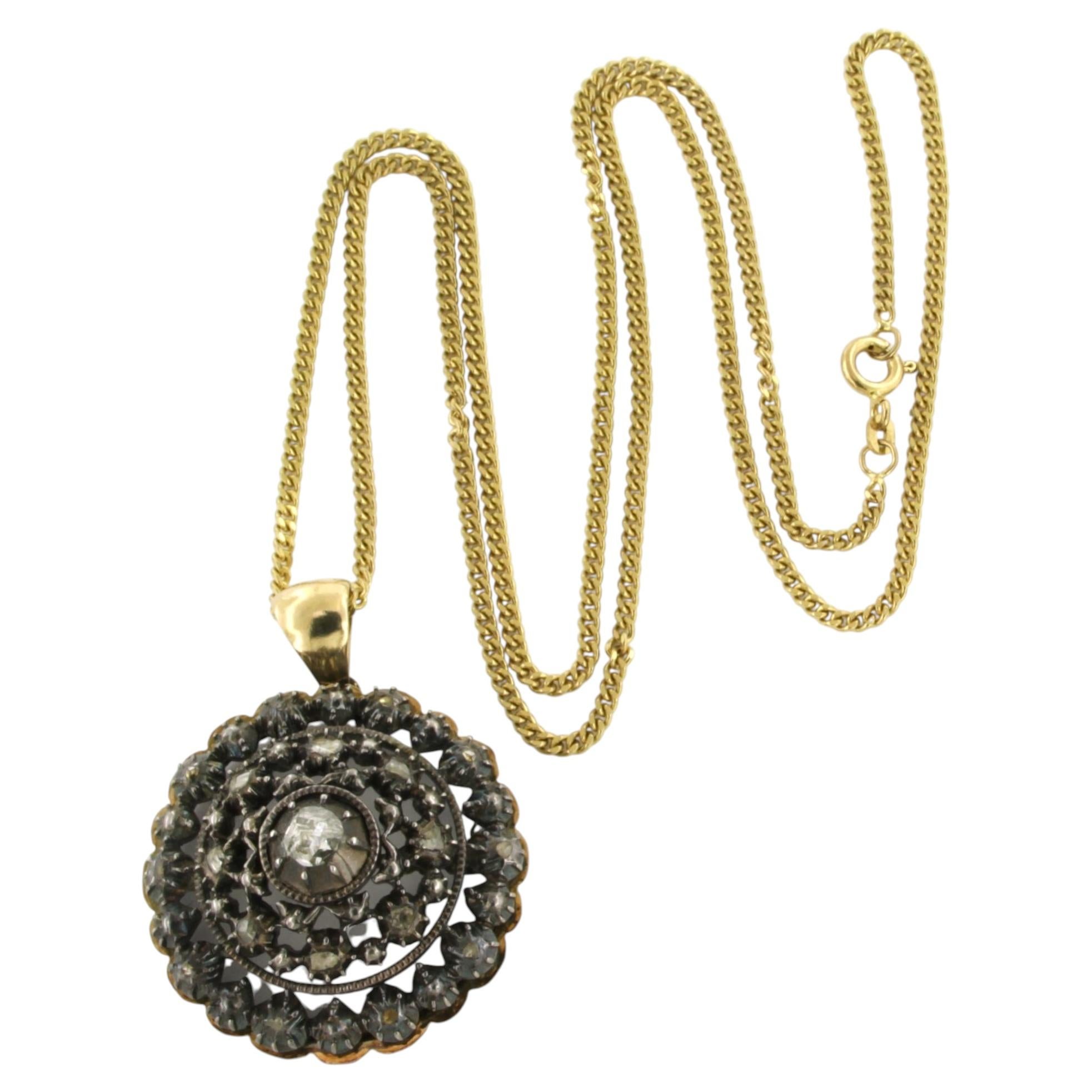 Colgante de estilo VICTORIANO con diamantes de talla rosa en un collar fino de oro de 14k y plata en venta