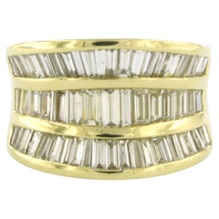 Ring set with taper cut diamonds up to 4.00 ct - 18k gold
