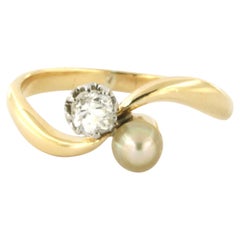 Ring with pearl and old mine cut diamond up to 0.20ct 18k gold 2.5 grams