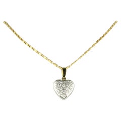 Collier et pendentif sertis de diamants taille brillant d'un poids total allant jusqu'à 0,50 ct, en or 18 carats, 6,3 grammes