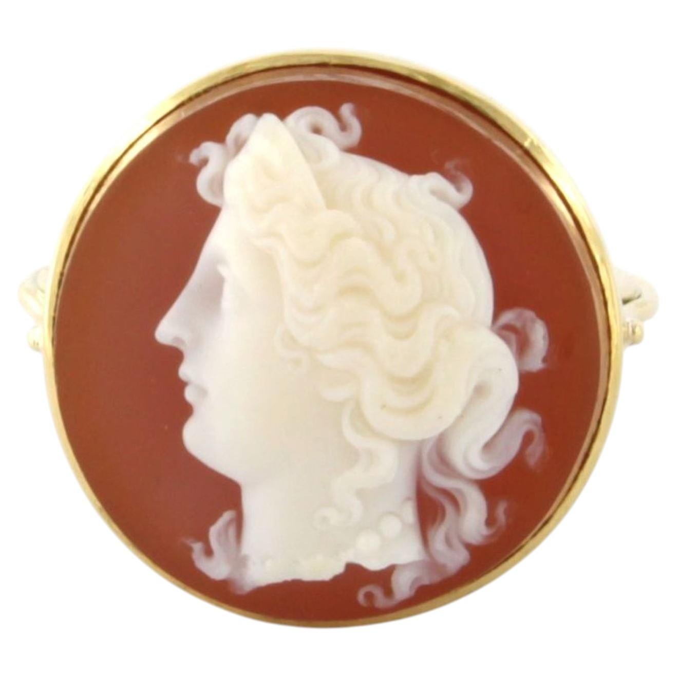 What does a cameo ring represent?