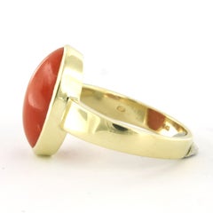 14k yellow gold ring with coral - 6.1 grams - ring size U.S. 8 - EU 18.25 (57)