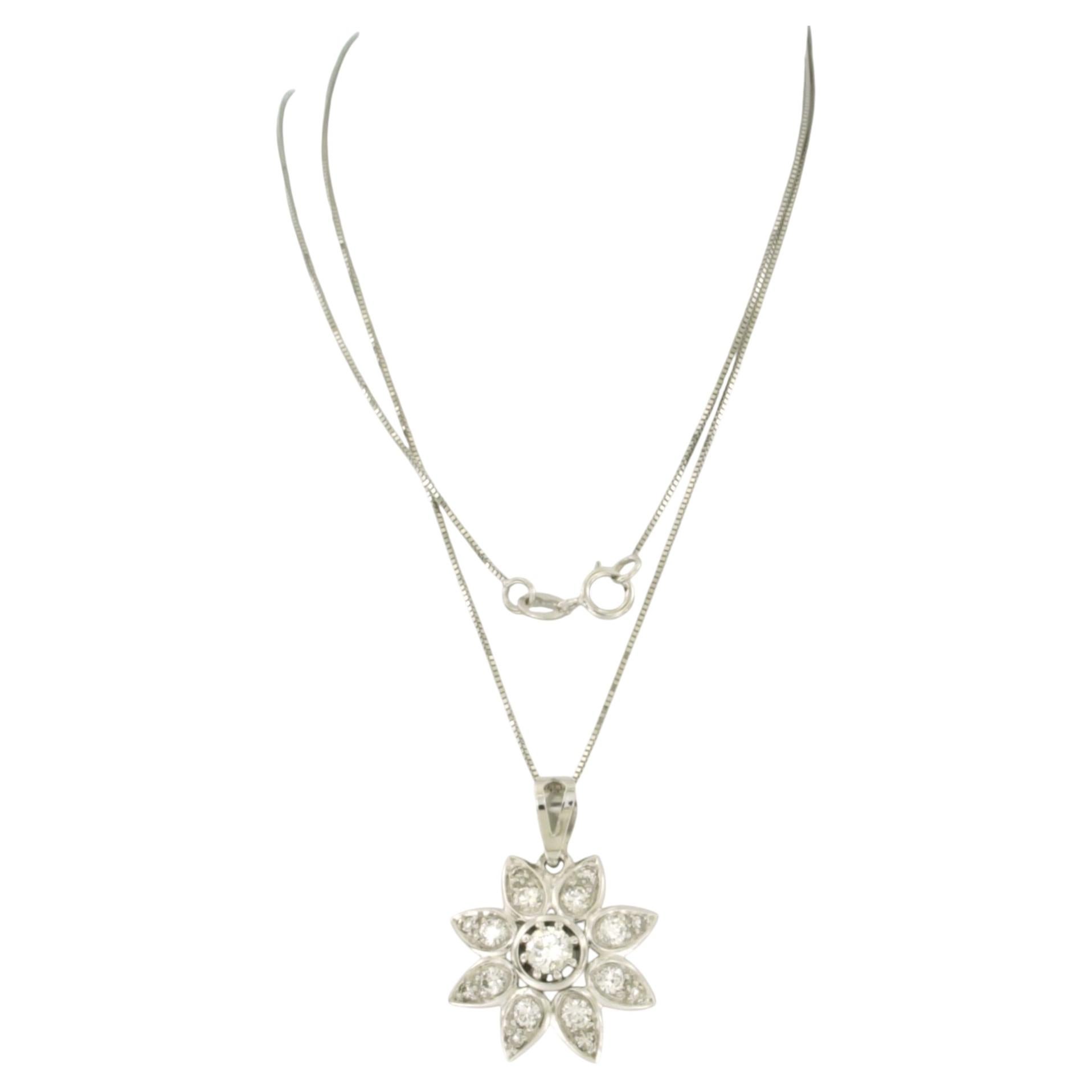 Collana con ciondolo in oro bianco 18k e diamanti da 0,76 carati, 1990